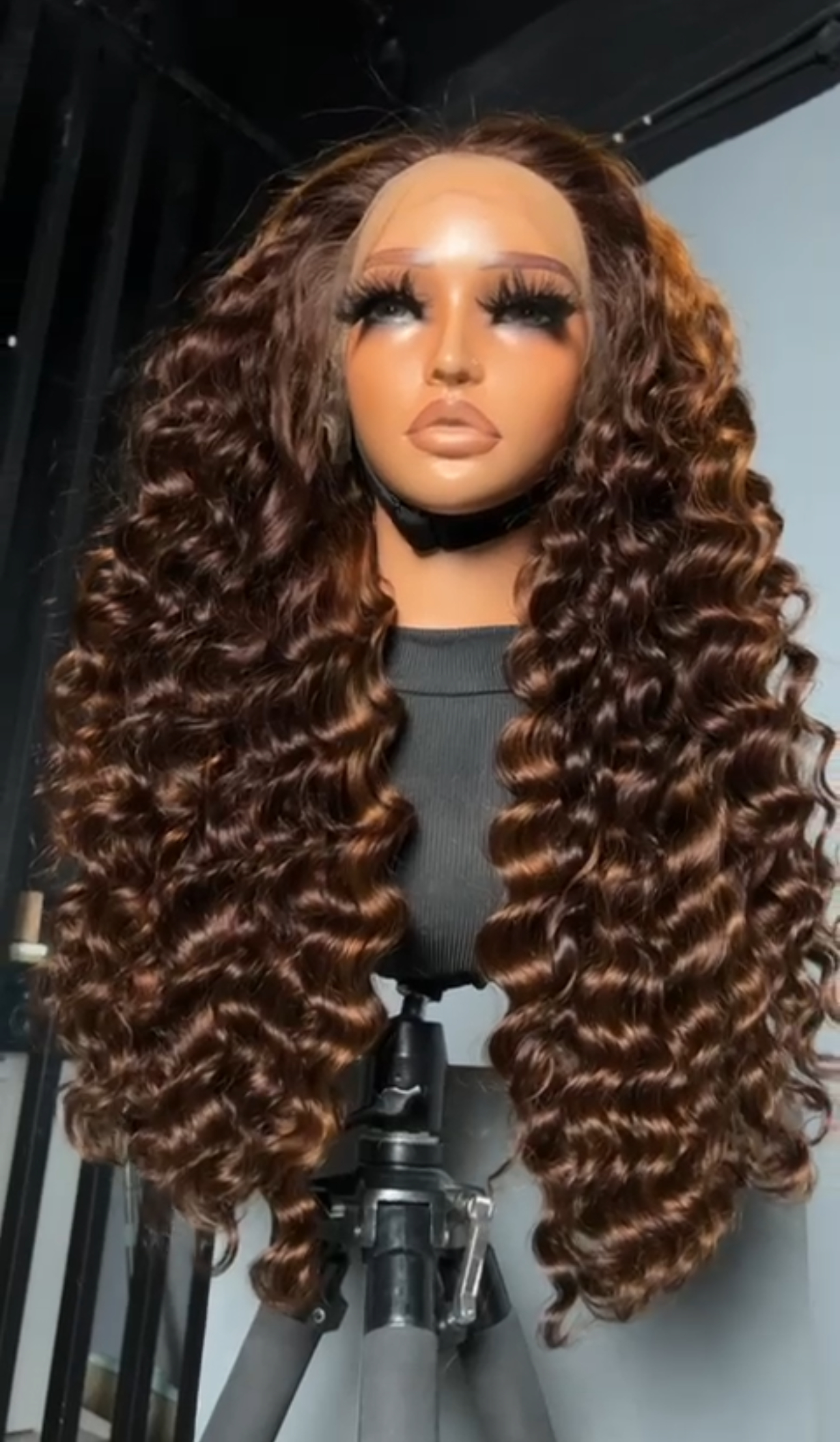 Discover the SDD Big Bouncy Deep Loose Wave Wig – Where Luxury Meets Confidence