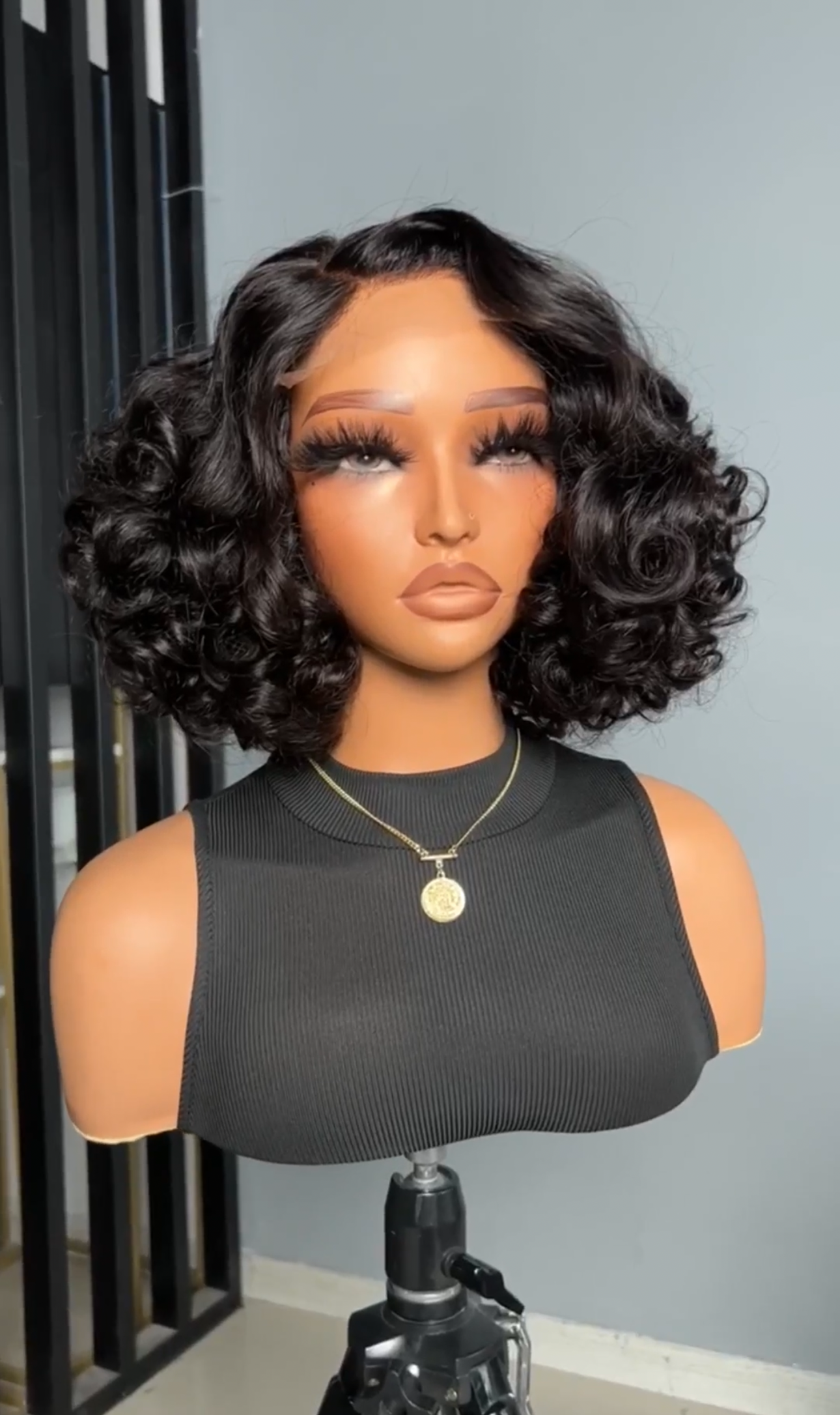 Bouncy Wavy Closure Wig XY-1073